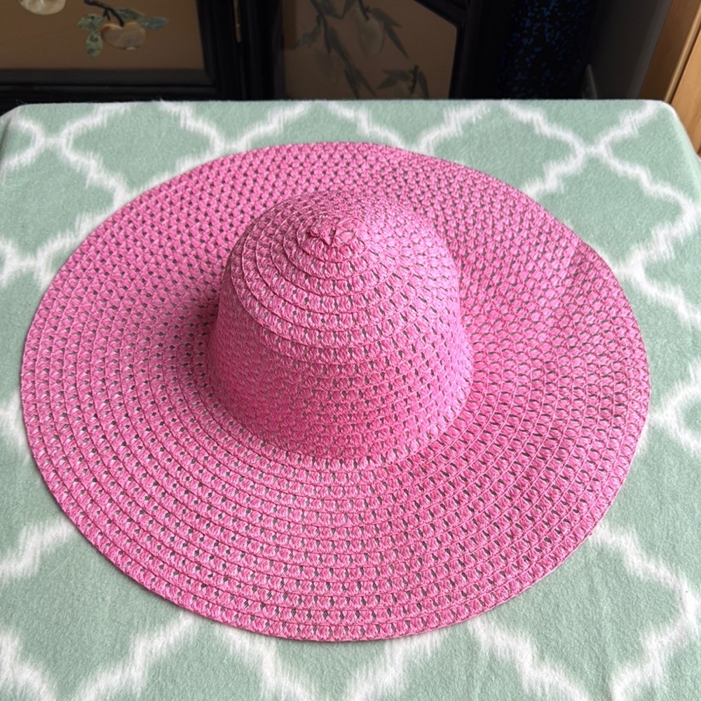 NEW Pink Wide Brim Sun Hat 100% paper